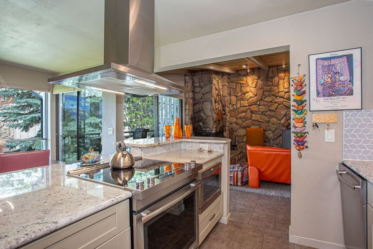 176 E La Bonte St - Photo 3 of 31