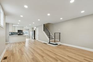 featured image of 327 E 10th Ave
