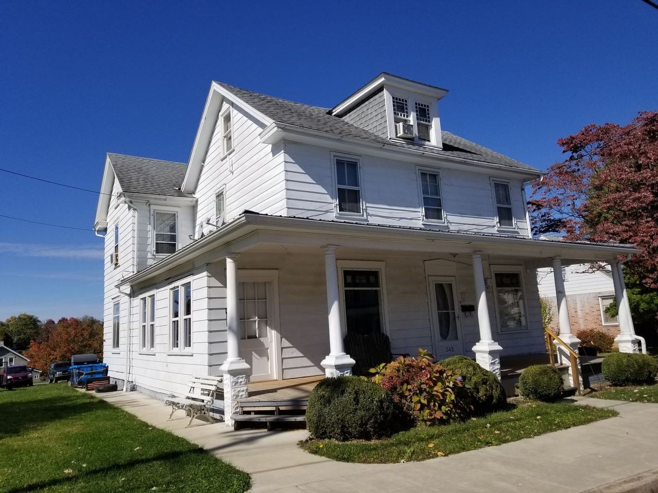 342 Fairview Ave - Photo 2 of 50