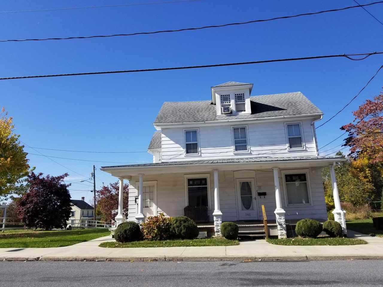 342 Fairview Ave - Photo 3 of 50