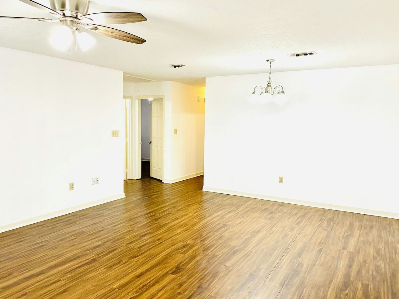 117 Bent Creek Cir N, Unit B - Photo 3 of 14