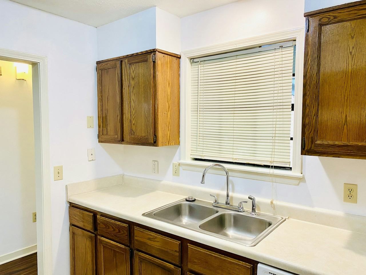 117 Bent Creek Cir N, Unit B - Photo 4 of 14
