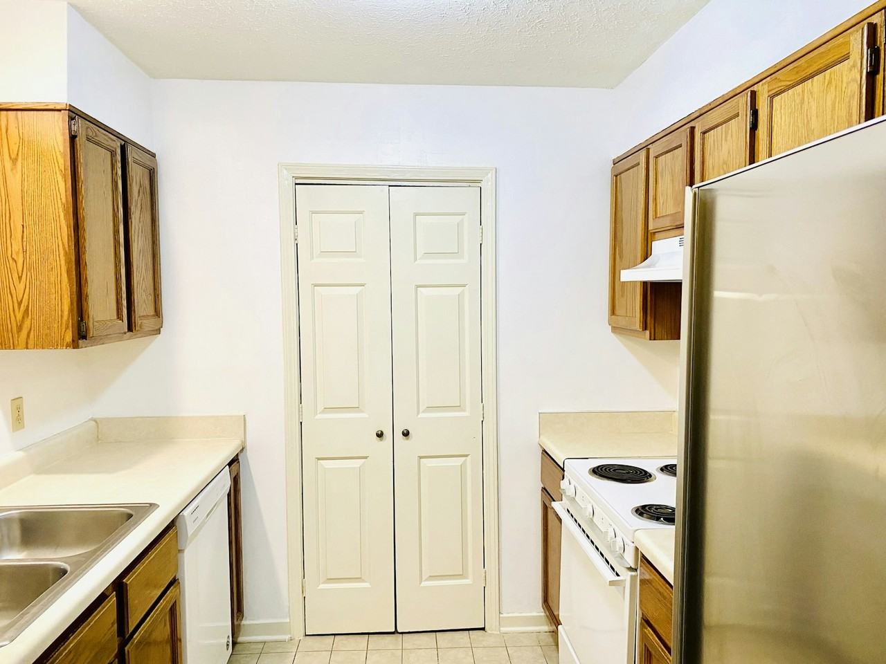 117 Bent Creek Cir N, Unit B - Photo 5 of 14
