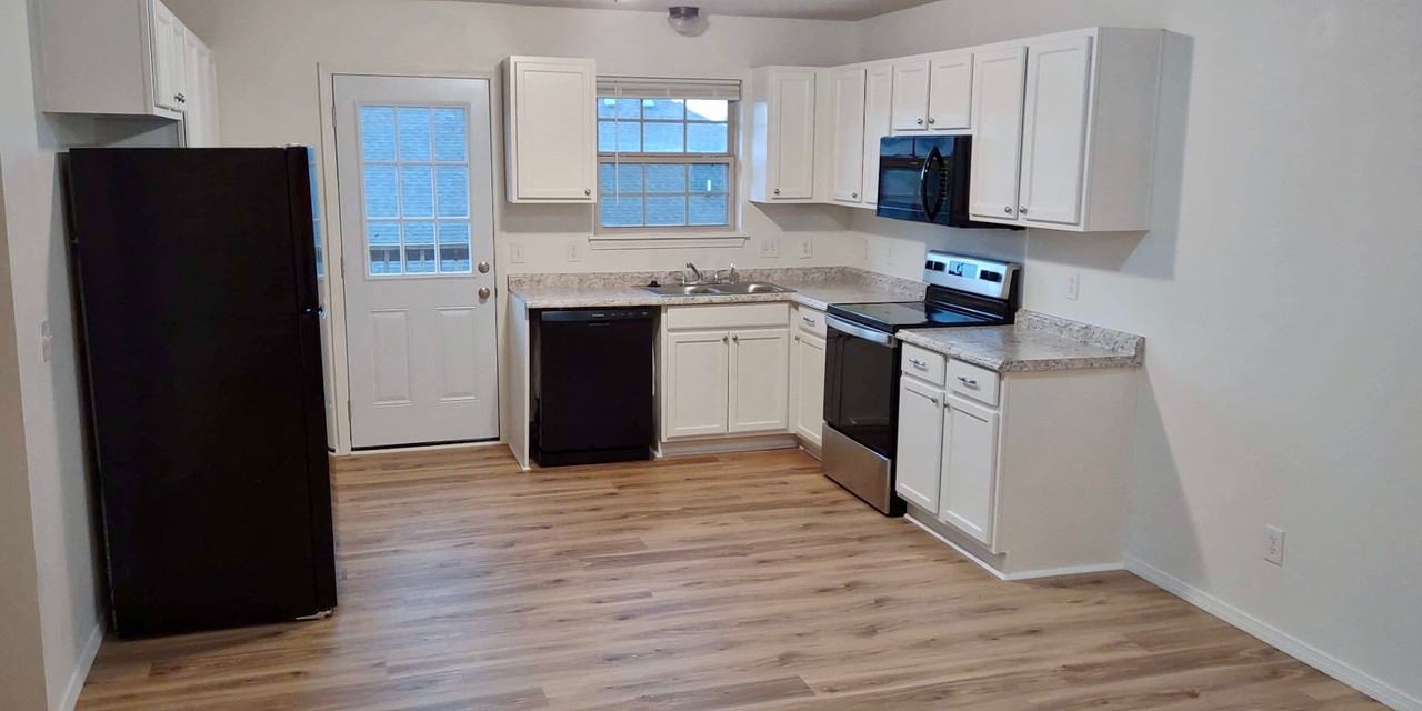 1018 North 25th Street - Photo 6 of 9