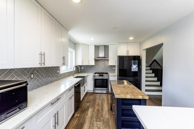 738 Lavergne Ave - Photo 3 of 10