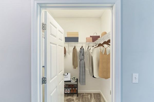 Eagle Rock Apartments at Fishkill - Photo 4 of 29