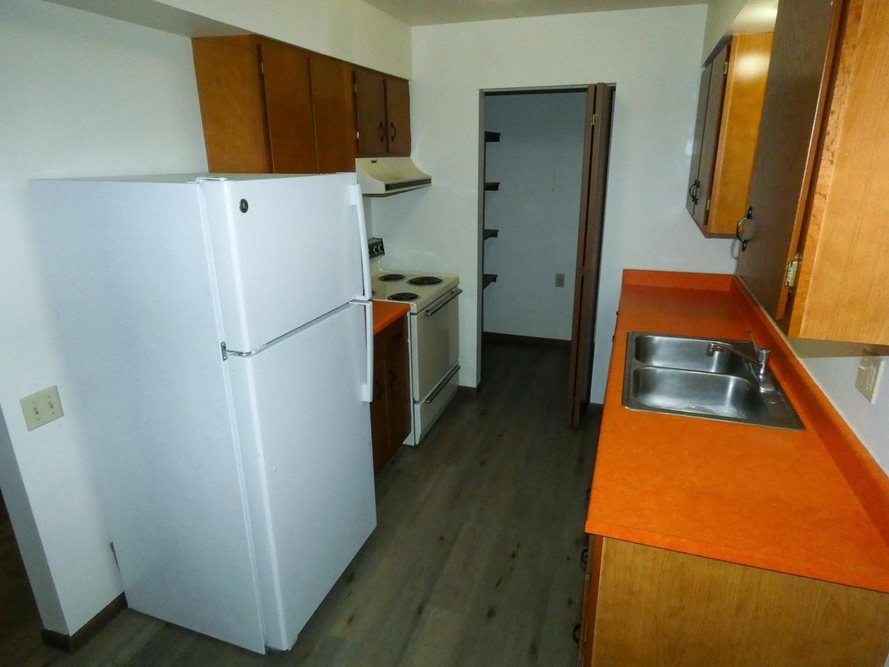 401 Grant St #6 - Photo 5 of 11