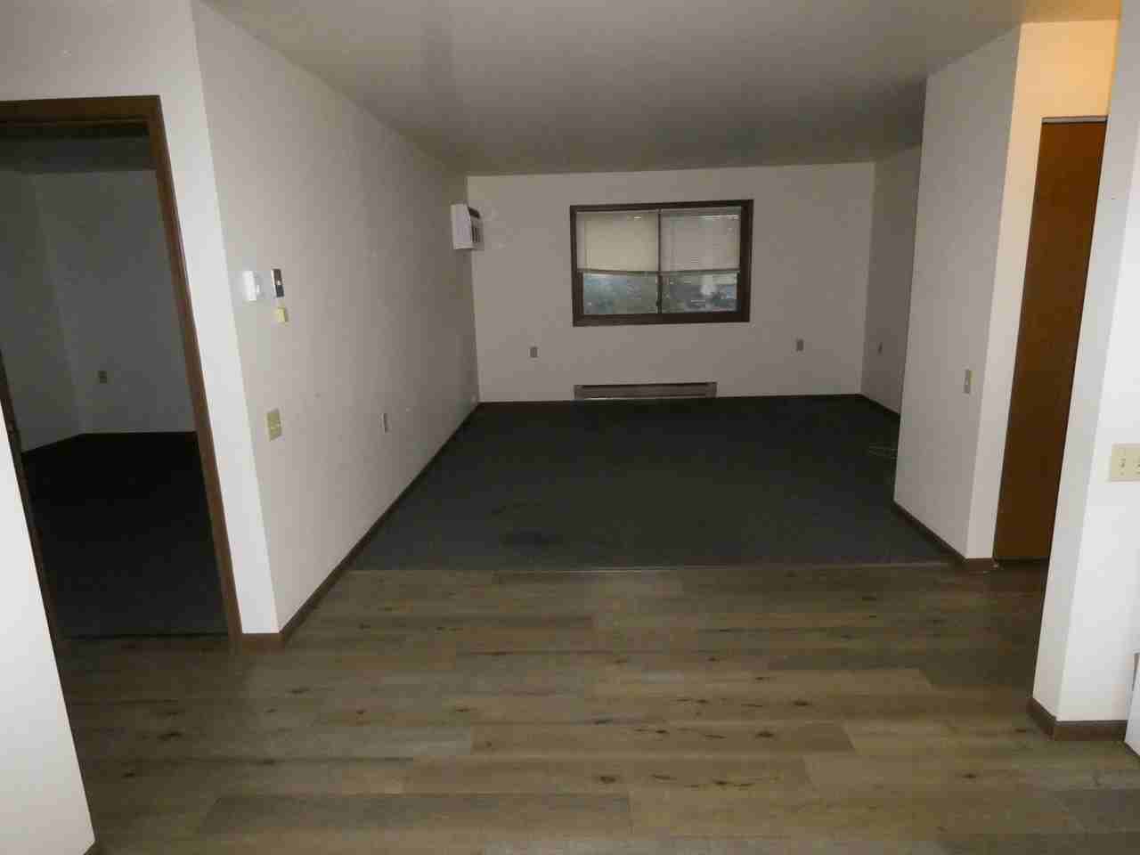 401 Grant St #6 - Photo 6 of 11