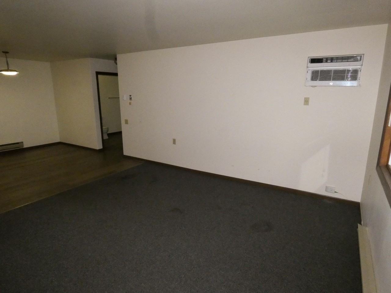 401 Grant St #6 - Photo 7 of 11