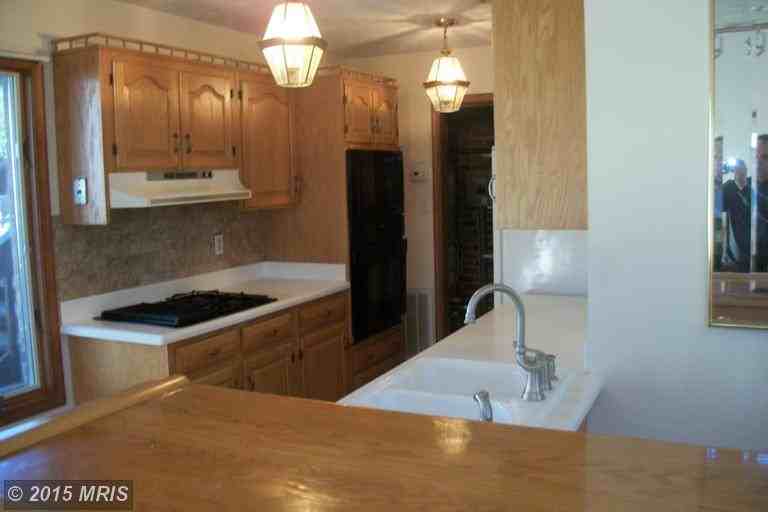 21235 Georges Ln - Photo 3 of 29