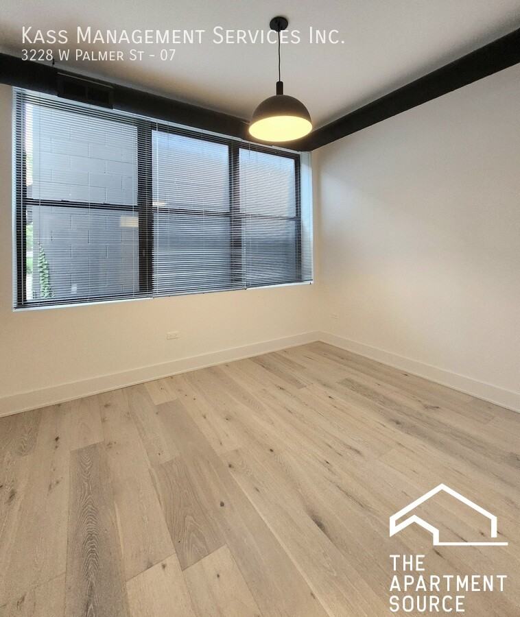 3228 W Palmer St #13 - Photo 4 of 12