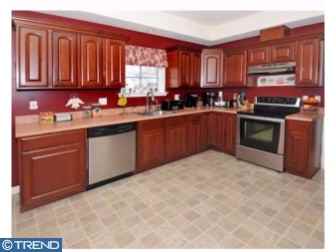 340 Melvin Ave N - Photo 2 of 35