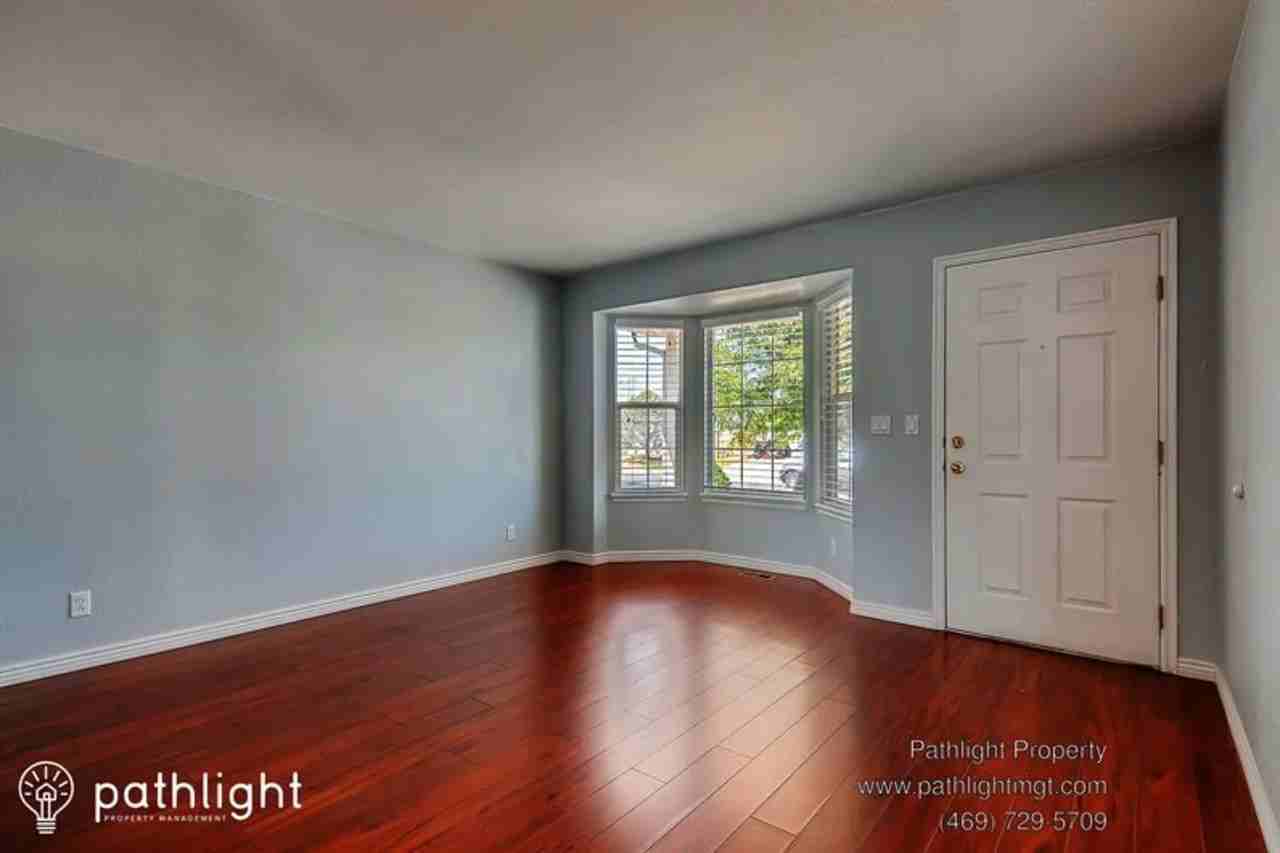 2198 S Flanders St - Photo 2 of 17