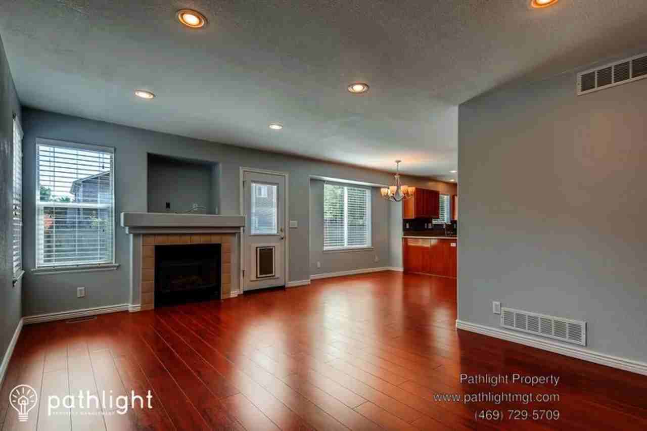 2198 S Flanders St - Photo 3 of 17