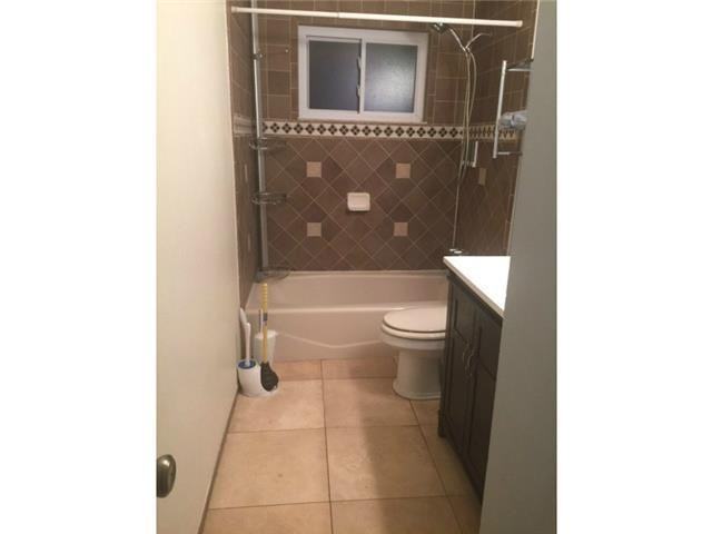 729 Del Mar Dr - Photo 2 of 9