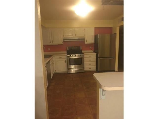 729 Del Mar Dr - Photo 3 of 9