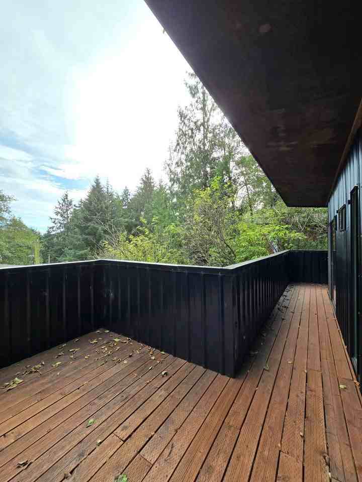 1645 Deer Rd - Photo 3 of 36