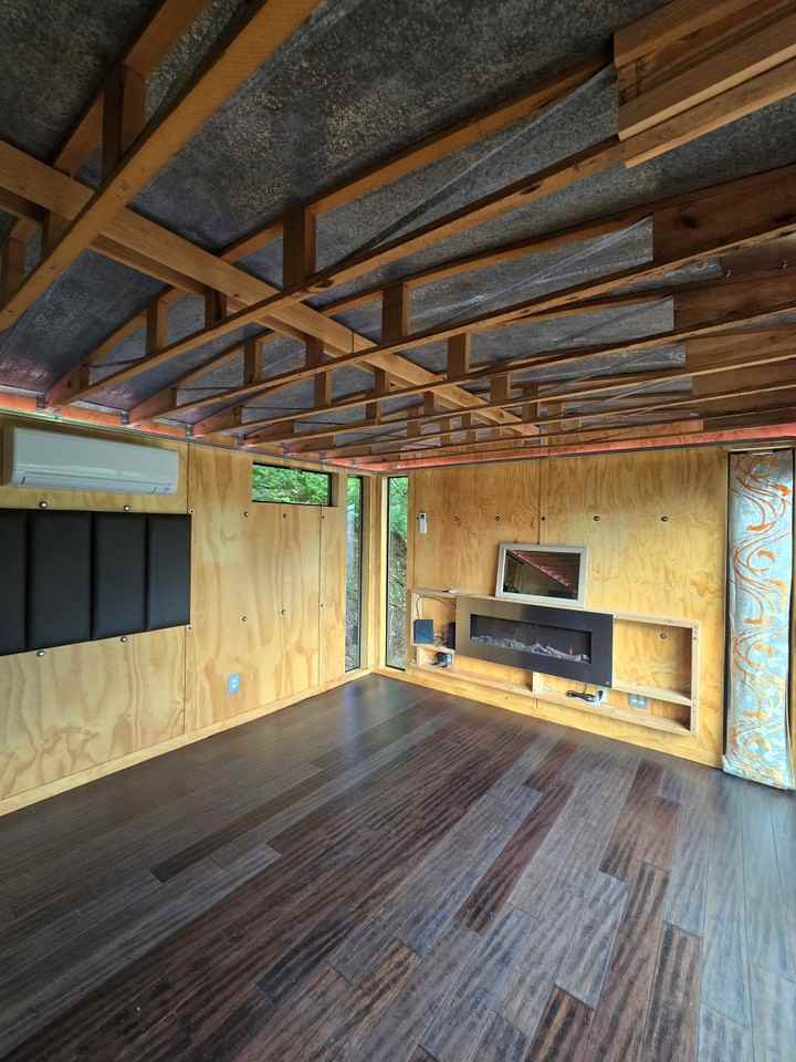 1645 Deer Rd - Photo 5 of 36