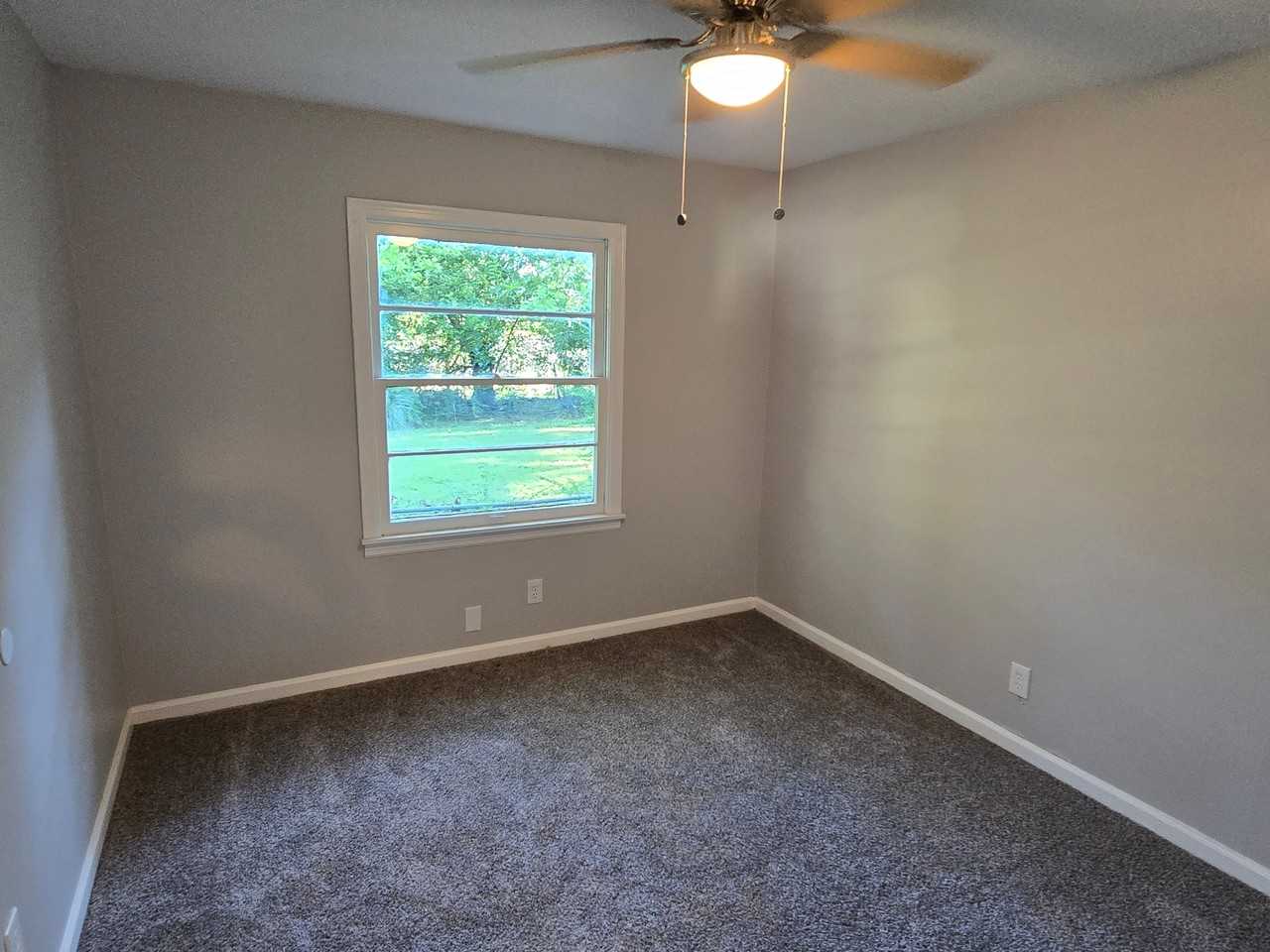 809 Blossom St - Photo 2 of 7