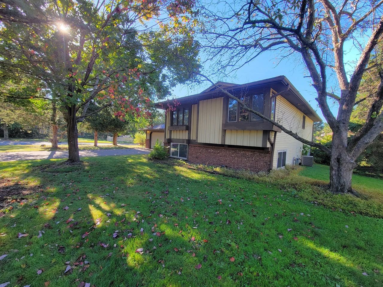 115 17th St - Photo 2 of 24