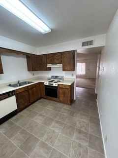 502 S Quinn - Photo 2 of 9