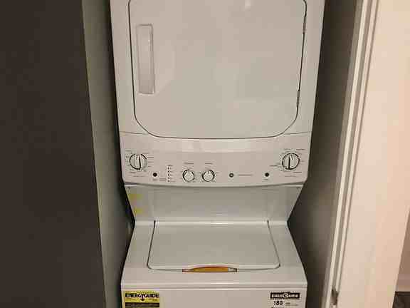 5454 Sansom St - Photo 3 of 7