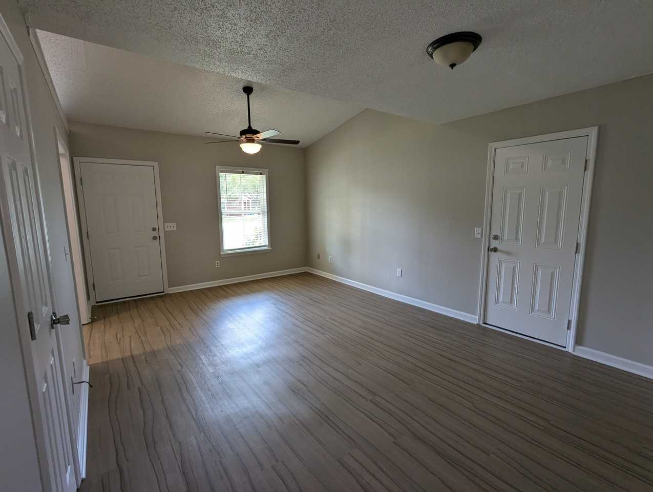 628 Honey Ridge Ln - Photo 3 of 12