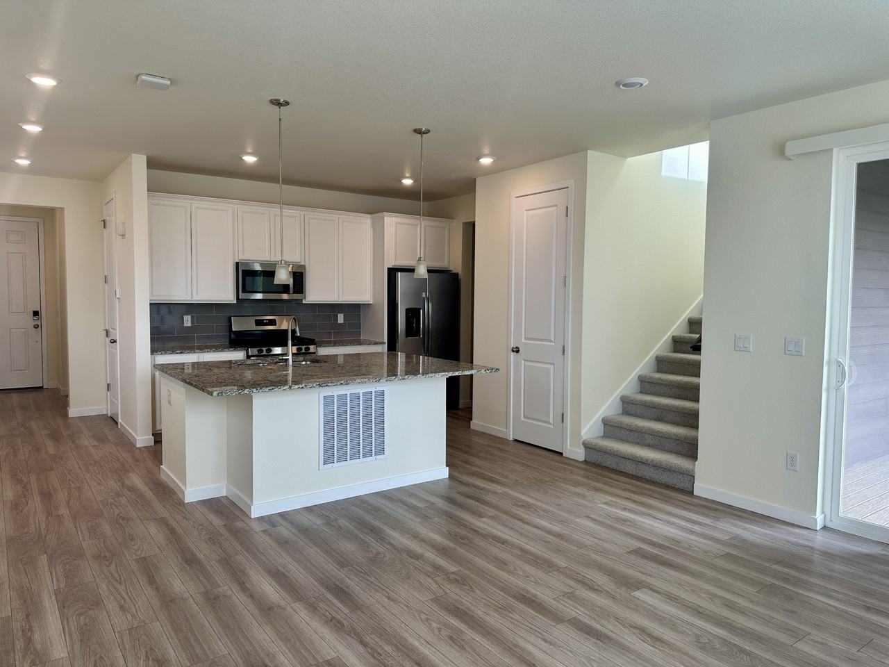 662 176th Ave - Photo 3 of 13