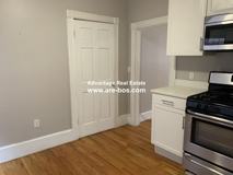 10 Wiget St #7 - Photo 1 of 1