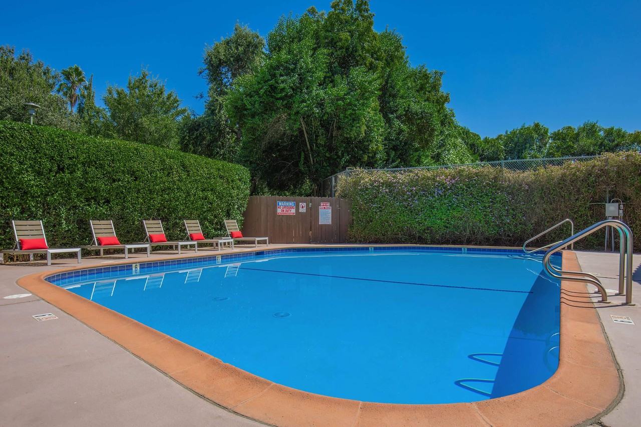 Southwood Townhome Apartments - Photo 7 of 50