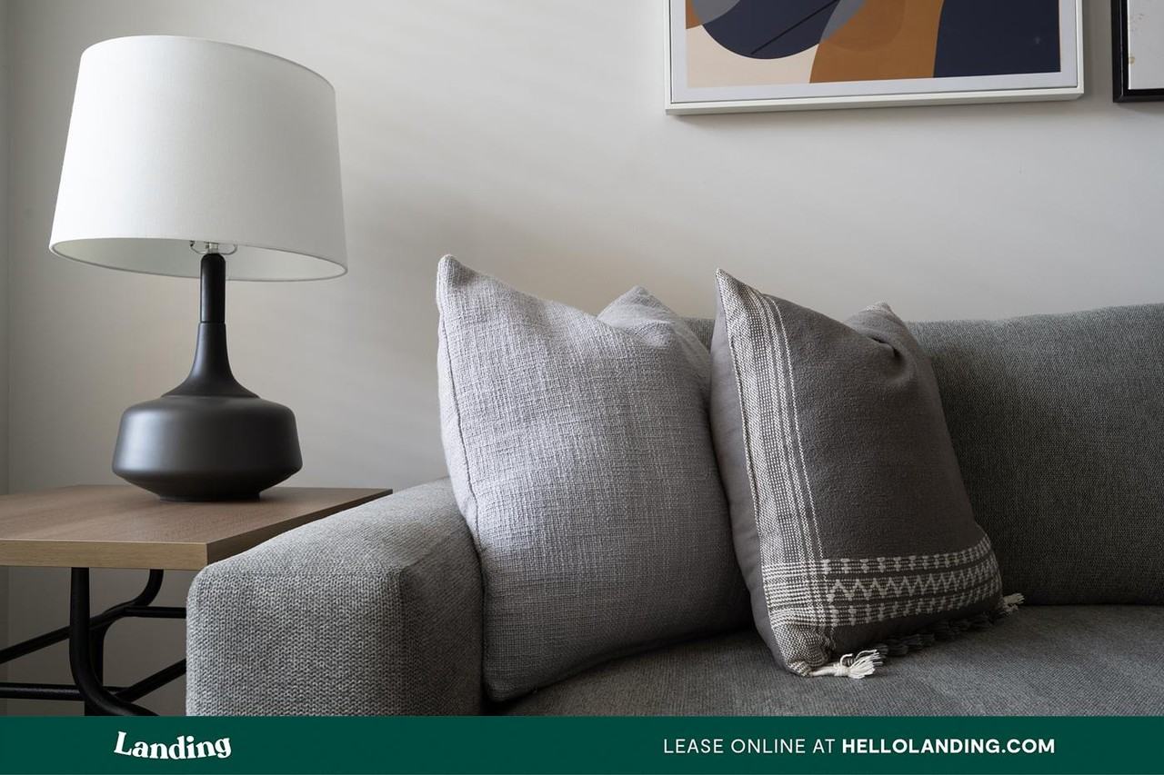 16200 Croft Drive - Photo 4 of 50