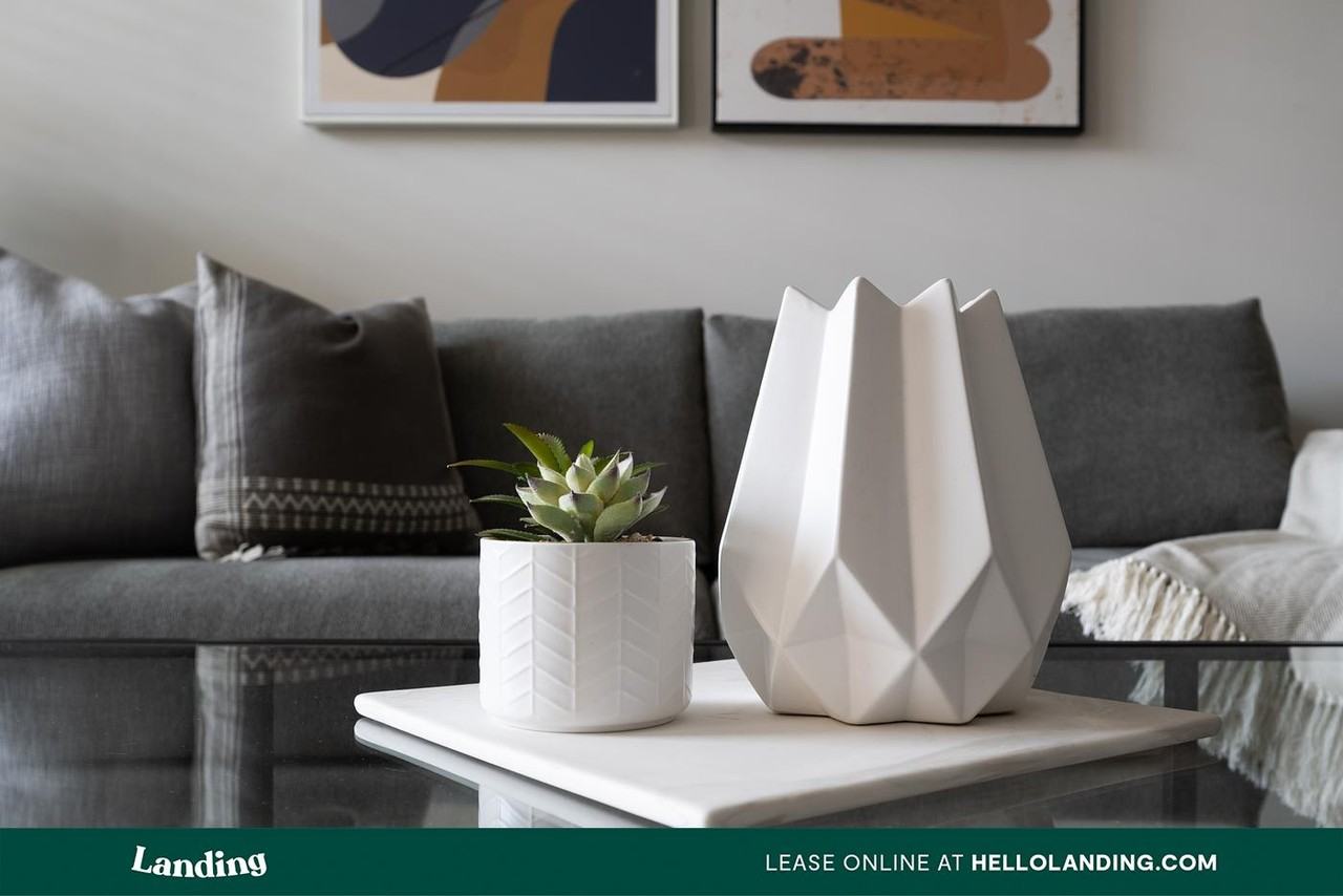 16200 Croft Drive - Photo 5 of 50