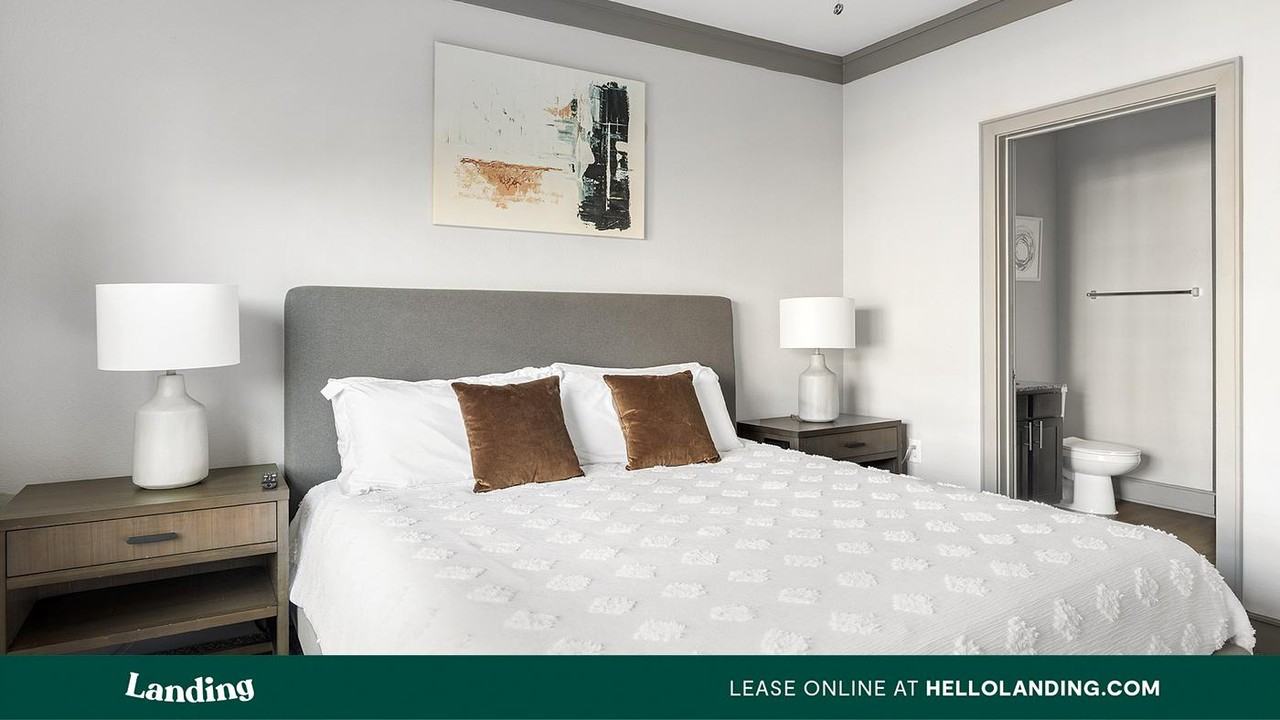 4689 Mustang Pkwy - Photo 4 of 50