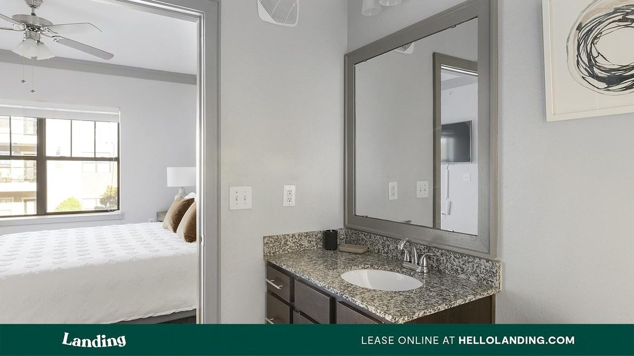 4689 Mustang Pkwy - Photo 6 of 50