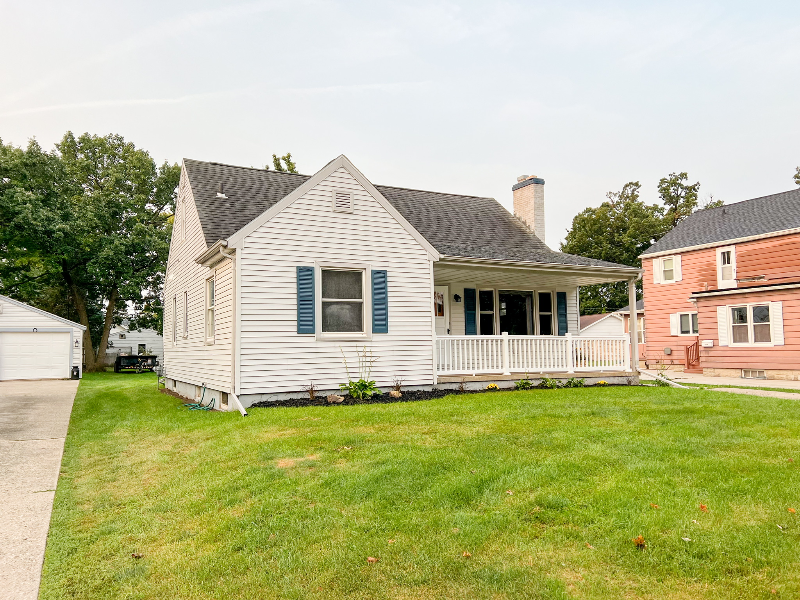 318 E Johnson St - Photo 2 of 33