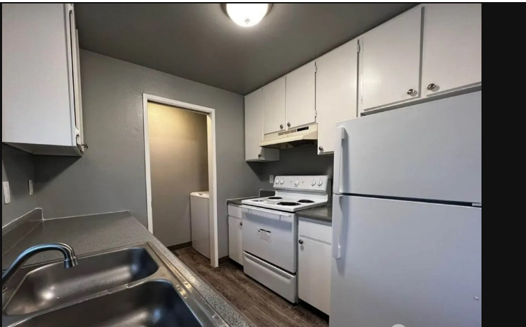 620 Upper Park Street #3 - Photo 3 of 4