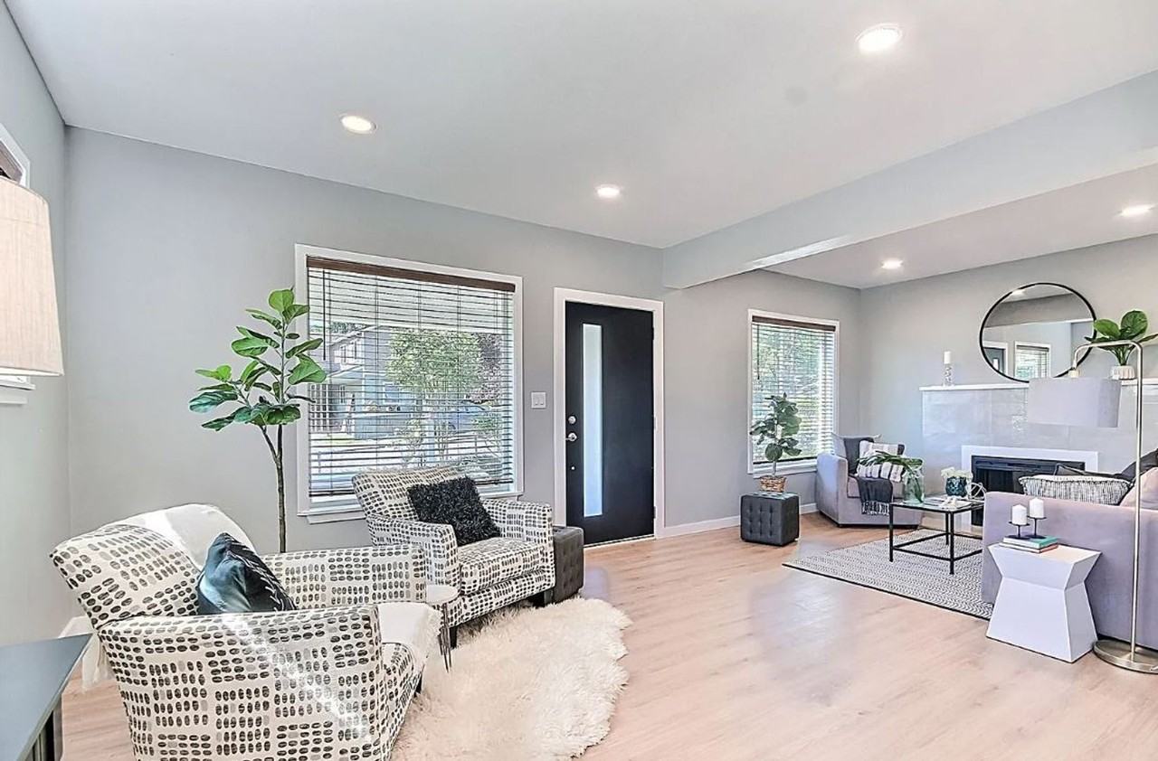 8424 S 120th St - Photo 3 of 19