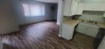 featured image of 921 7th St S #8