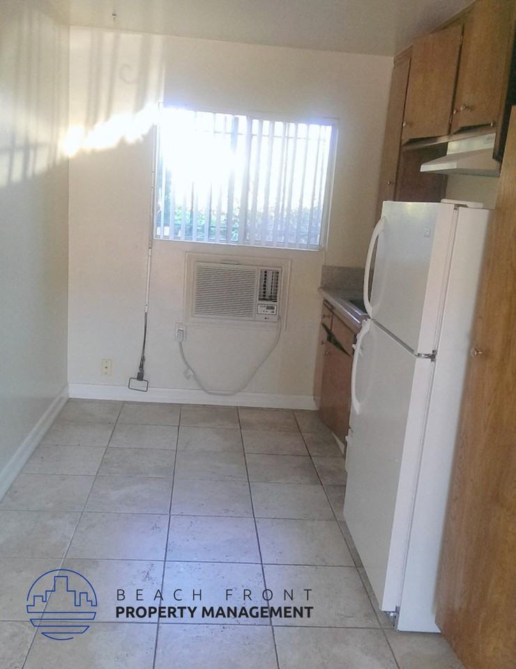 13921 Normandie Ave. - Photo 4 of 15