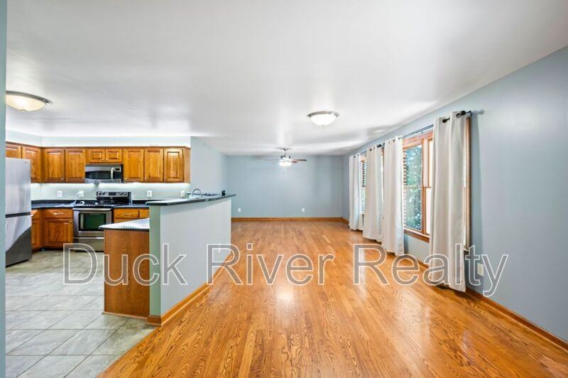 1963 Highwaynorth - Photo 2 of 37