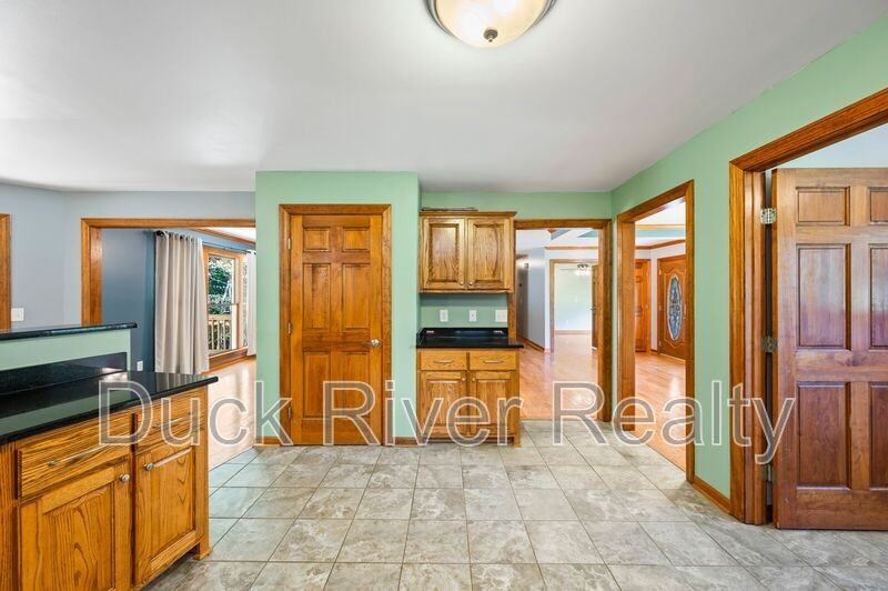 1963 Highwaynorth - Photo 5 of 37