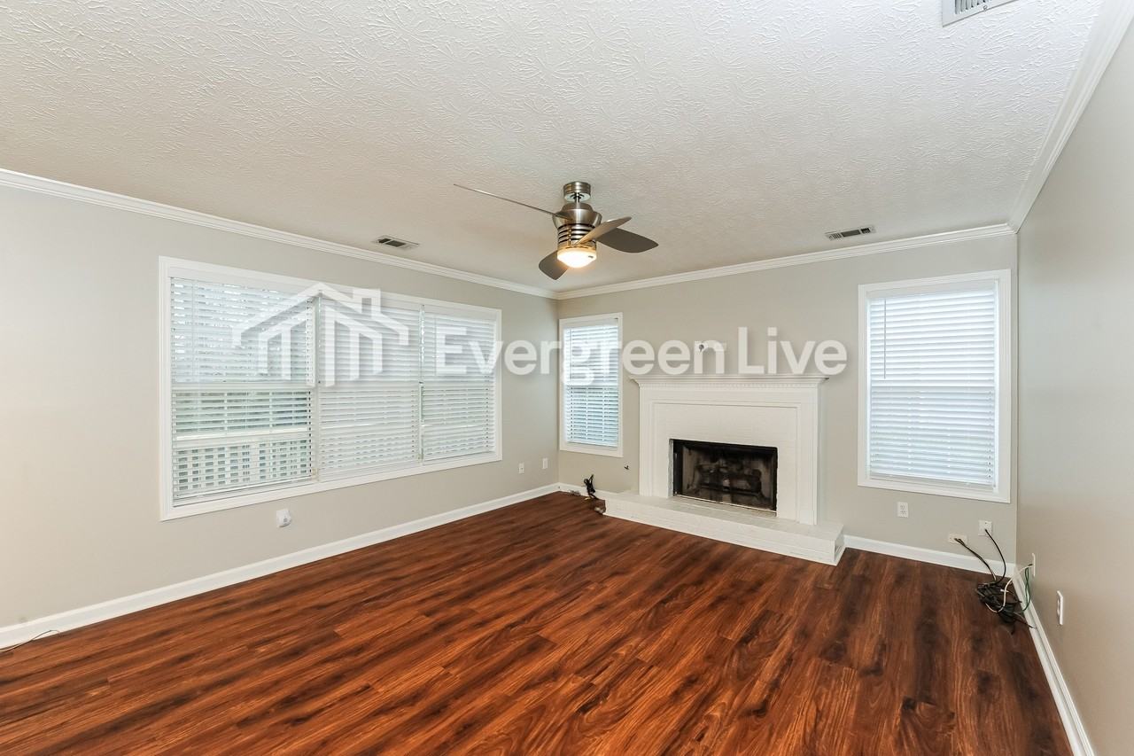 9928 Point View Dr - Photo 6 of 16