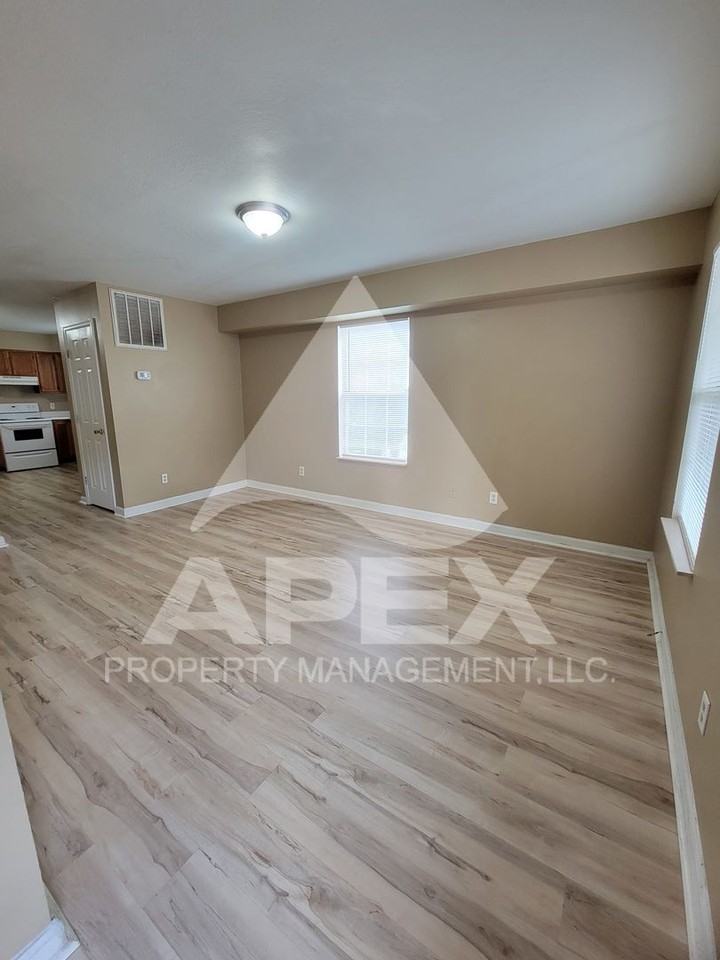 422 Cedar Ave. - Photo 3 of 19