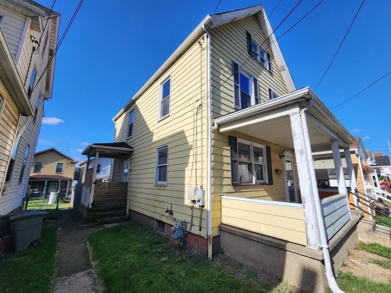 105 Broad St - Photo 2 of 50