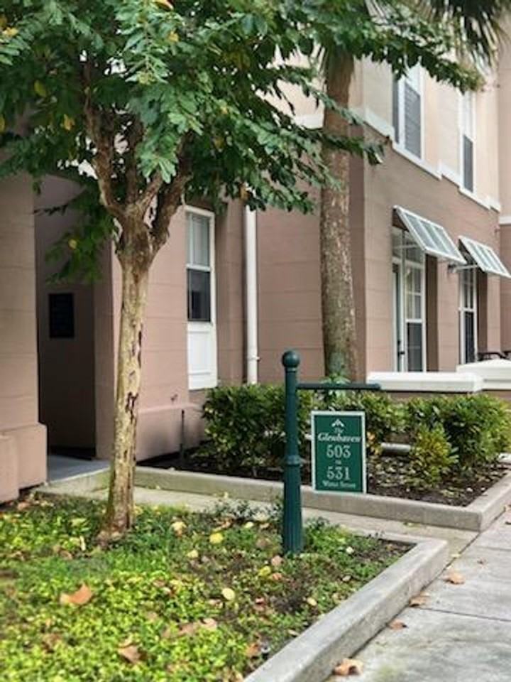 527 Water St - Photo 2 of 13