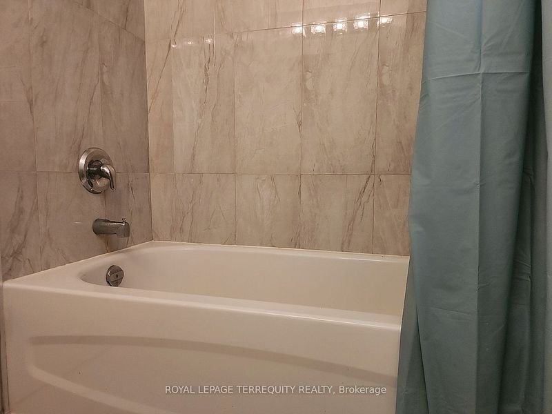 207 Trent Street East #2 - Photo 3 of 21