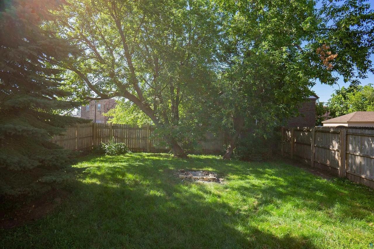 1502 N 14th St #NA - Photo 3 of 14