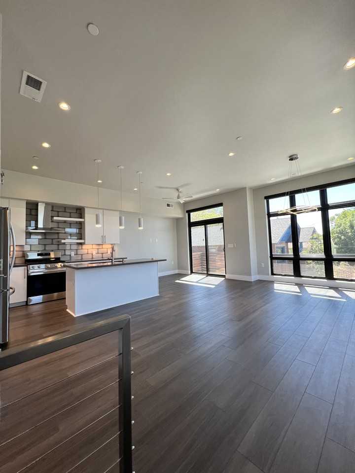 100 High St #100HIGHST - Photo 4 of 16