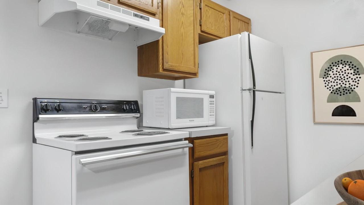 Gladewater Apartments - Photo 7 of 20