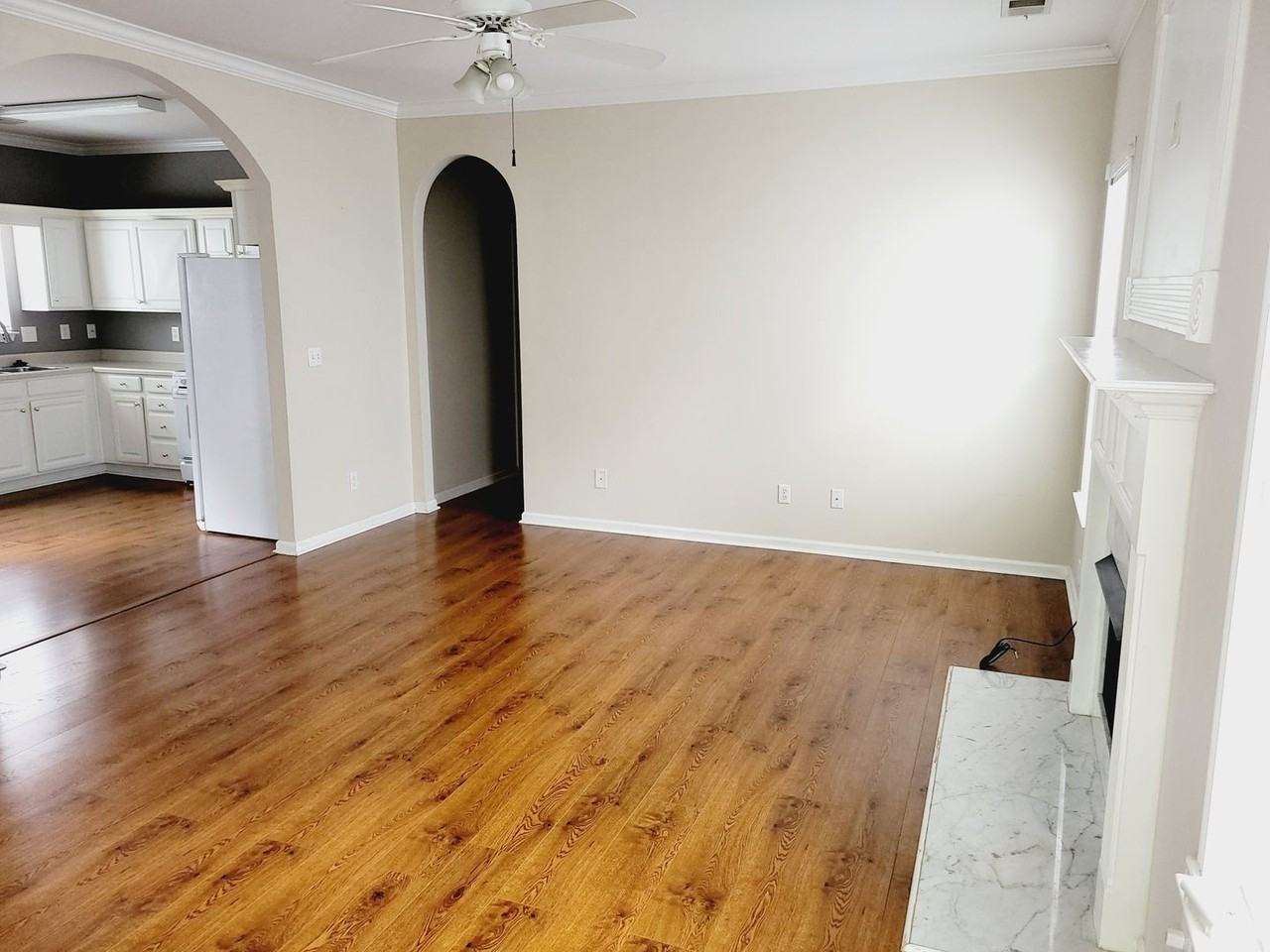 5295 Cottage Ln - Photo 2 of 16